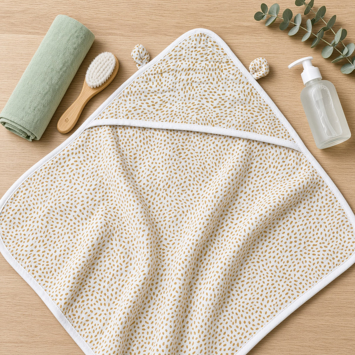 Hooded Bath Cape